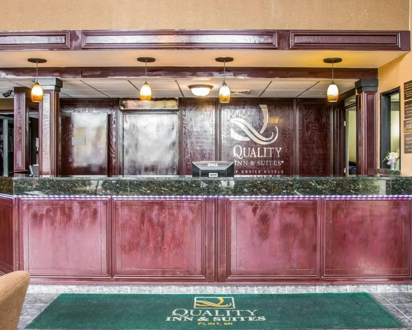 Baymont by Wyndham Flint Airport North