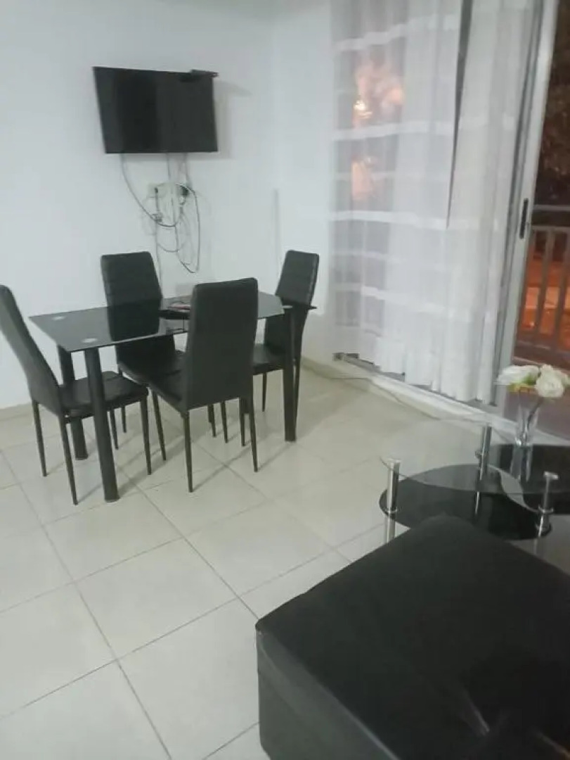 Apartamento de 3 Habitaciones con ventiladores amoblado fresco