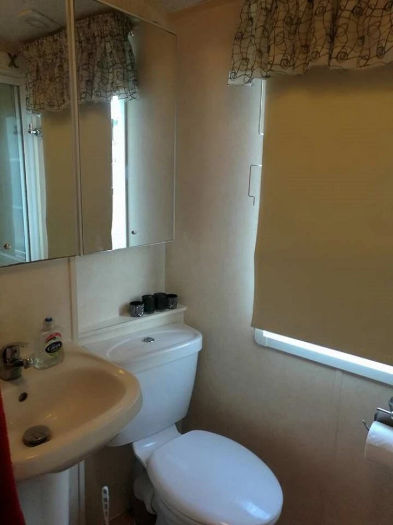 Sheraton On The Lake in Coghurst Holiday Park