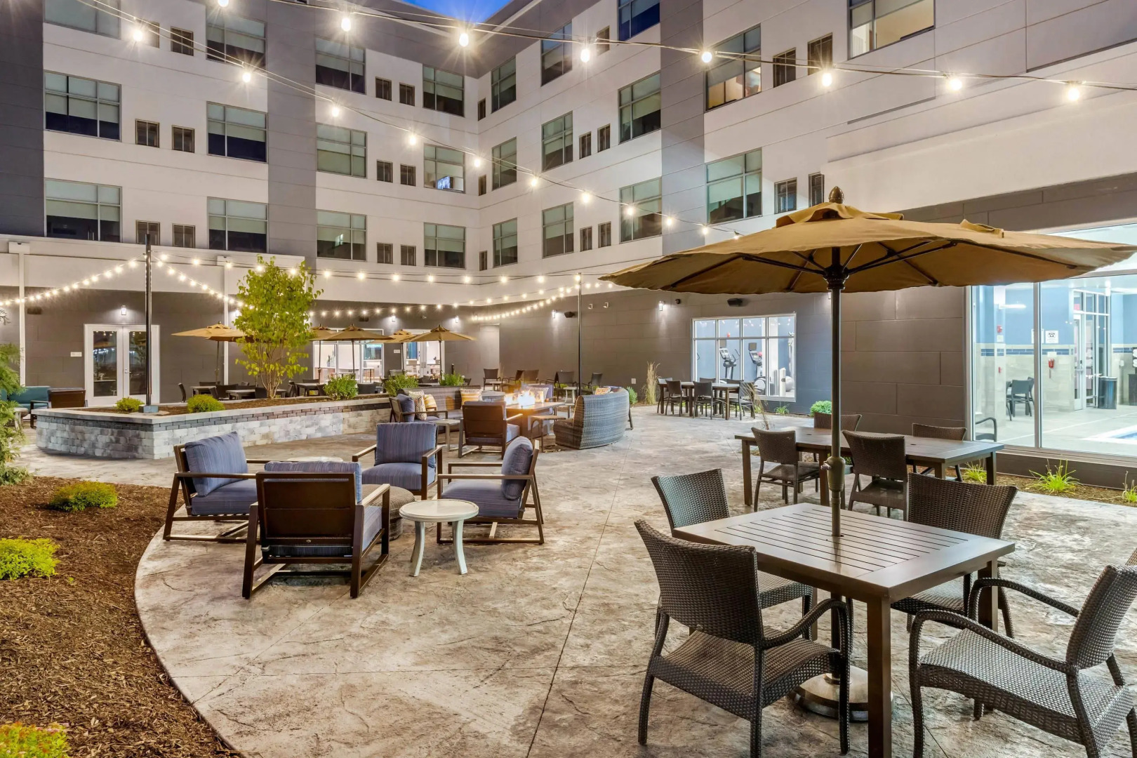 Cambria Hotel Davenport Quad Cities