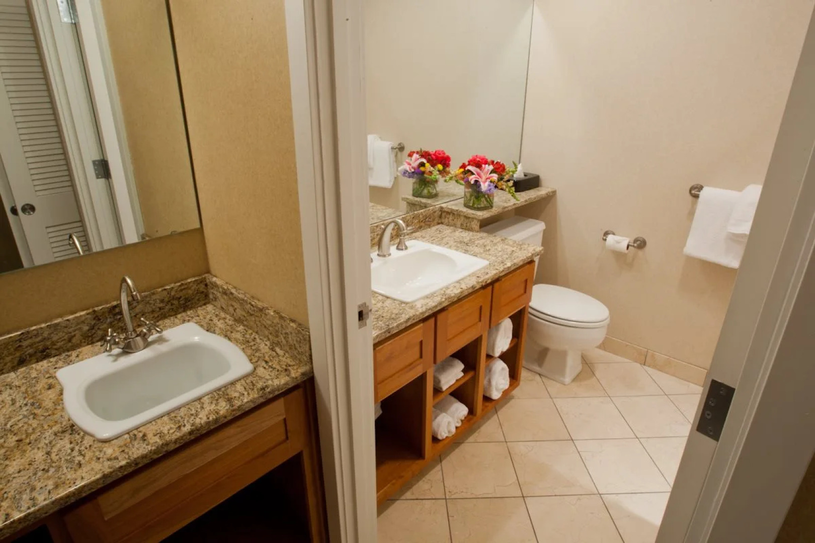 Mirabeau Park Hotel & Convention Center