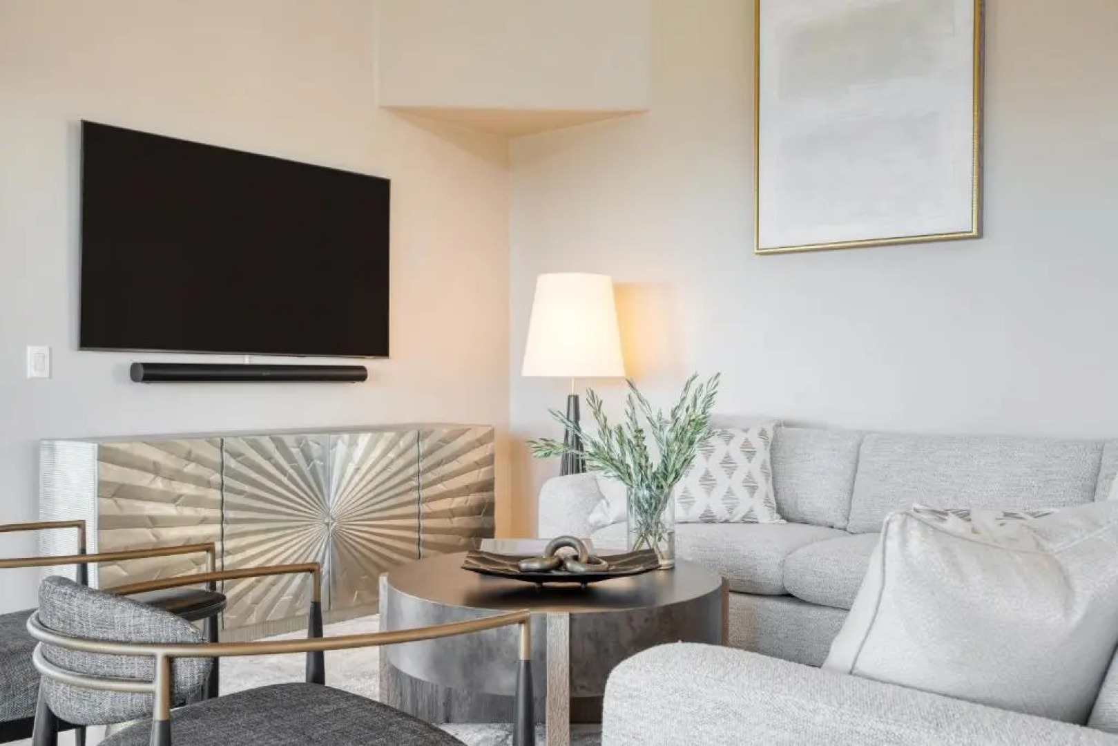 Camila by Avantstay 18-person Temecula Mansion