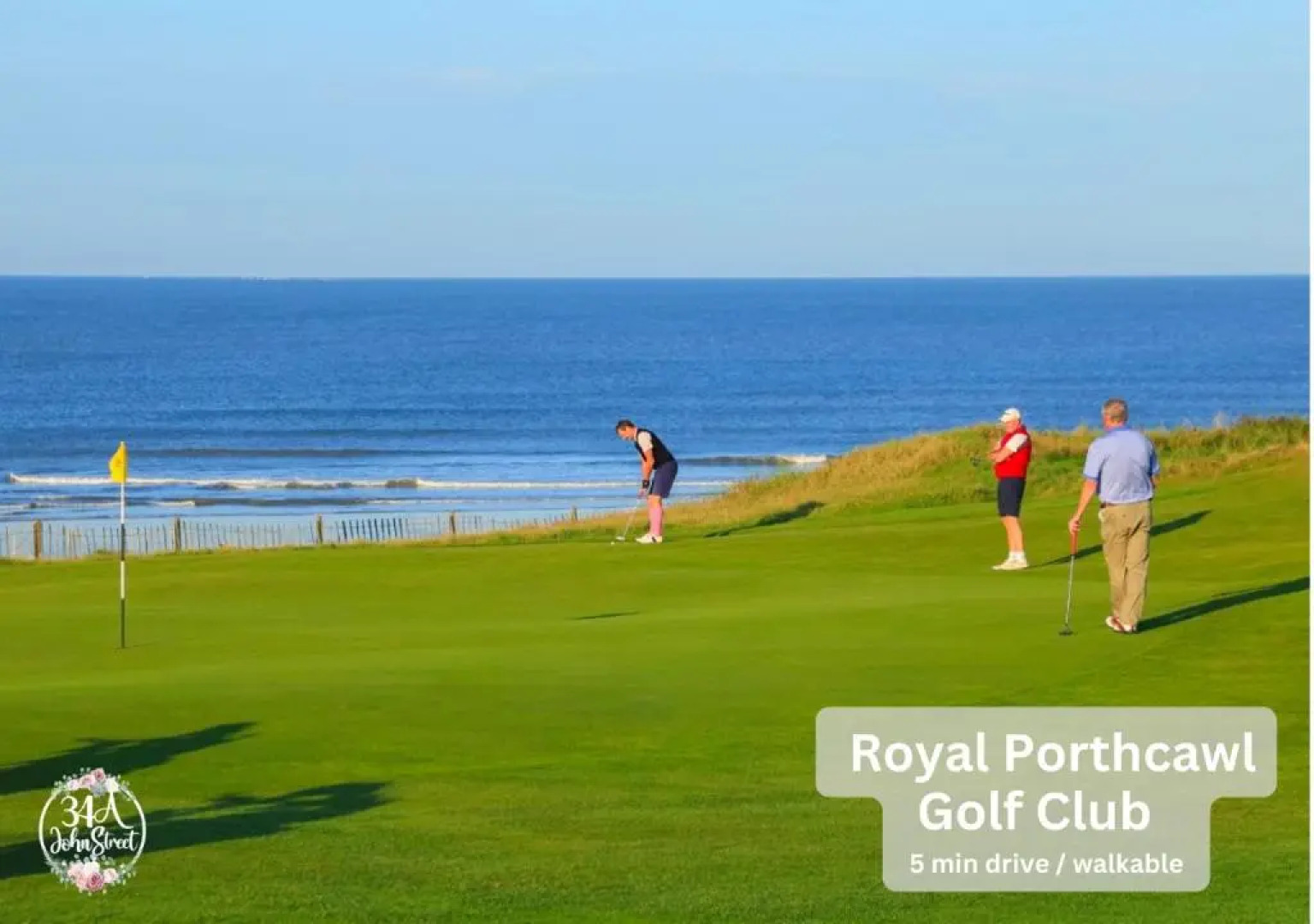 Town Centre Entire Property, Very Close to Sea & Restaurants, 2 King Size Beds