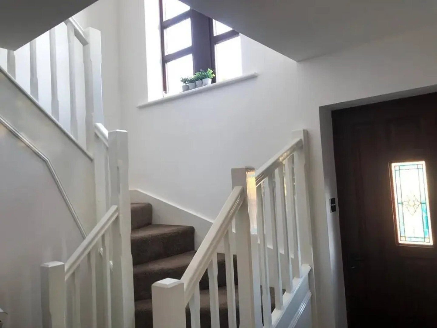 Beautiful House in Rural Village With Hot Tub