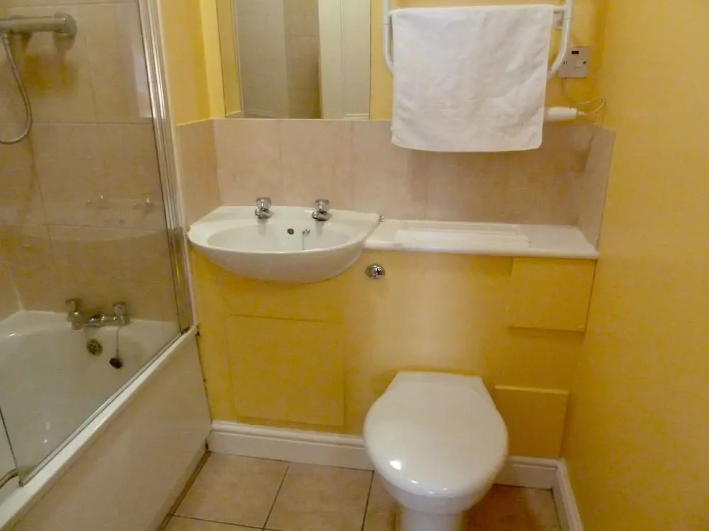 The Earl of Derby - Inn