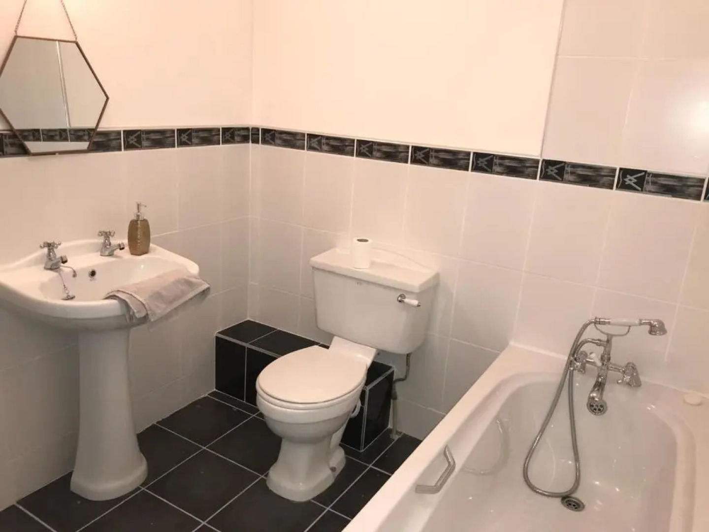 Kilronan 4 Bed House on Castle Grounds