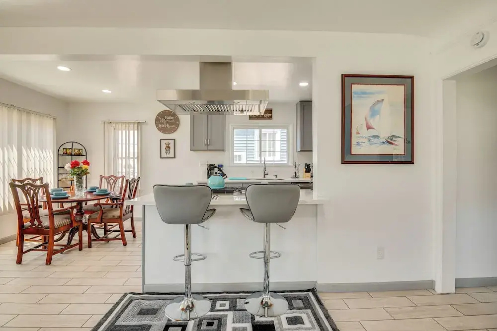 2 Mi to Sofi Stadium: Updated Inglewood Home!