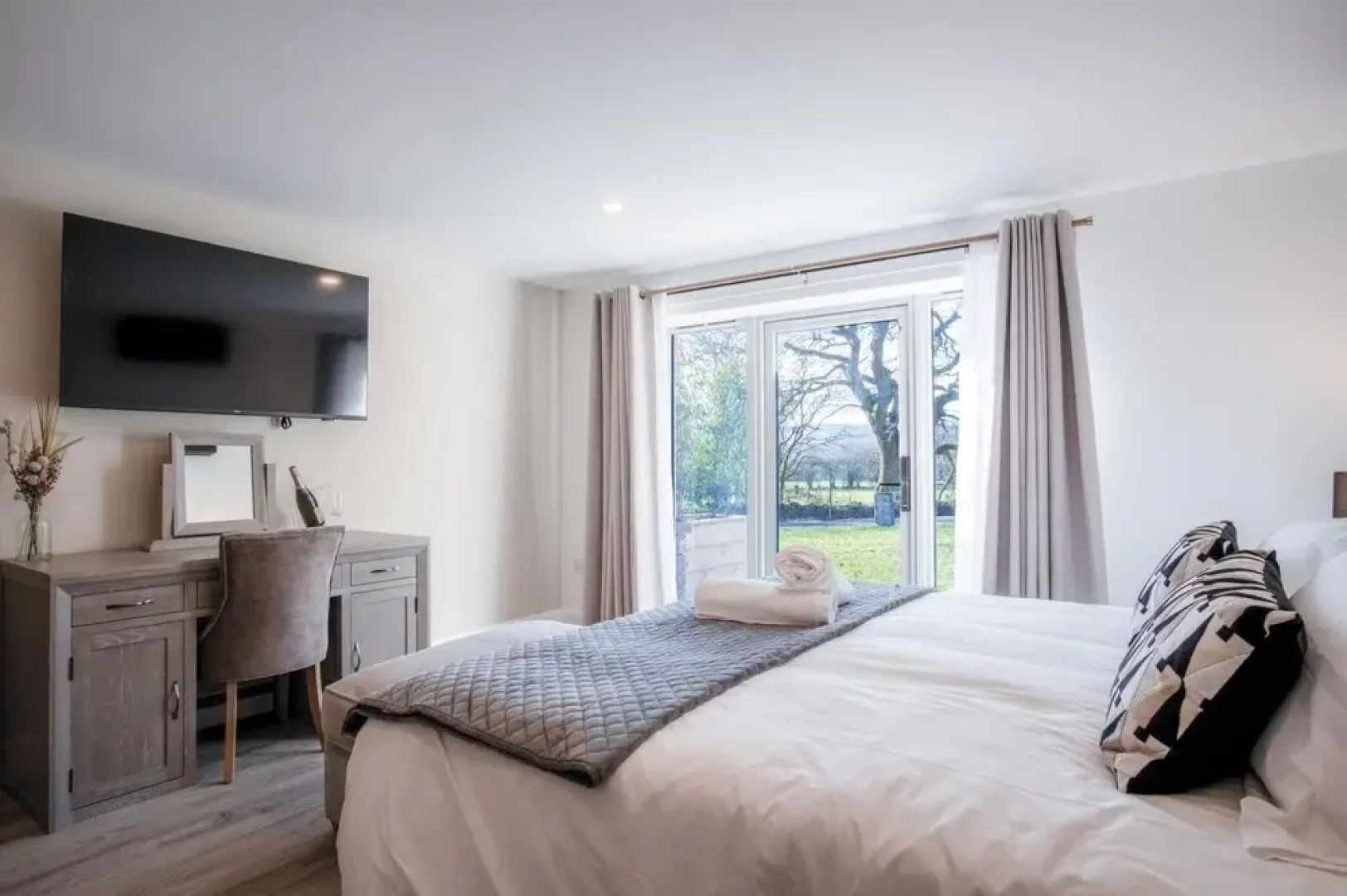 Room 10 - The Sleeping Giant - Pen Y Cae Inn