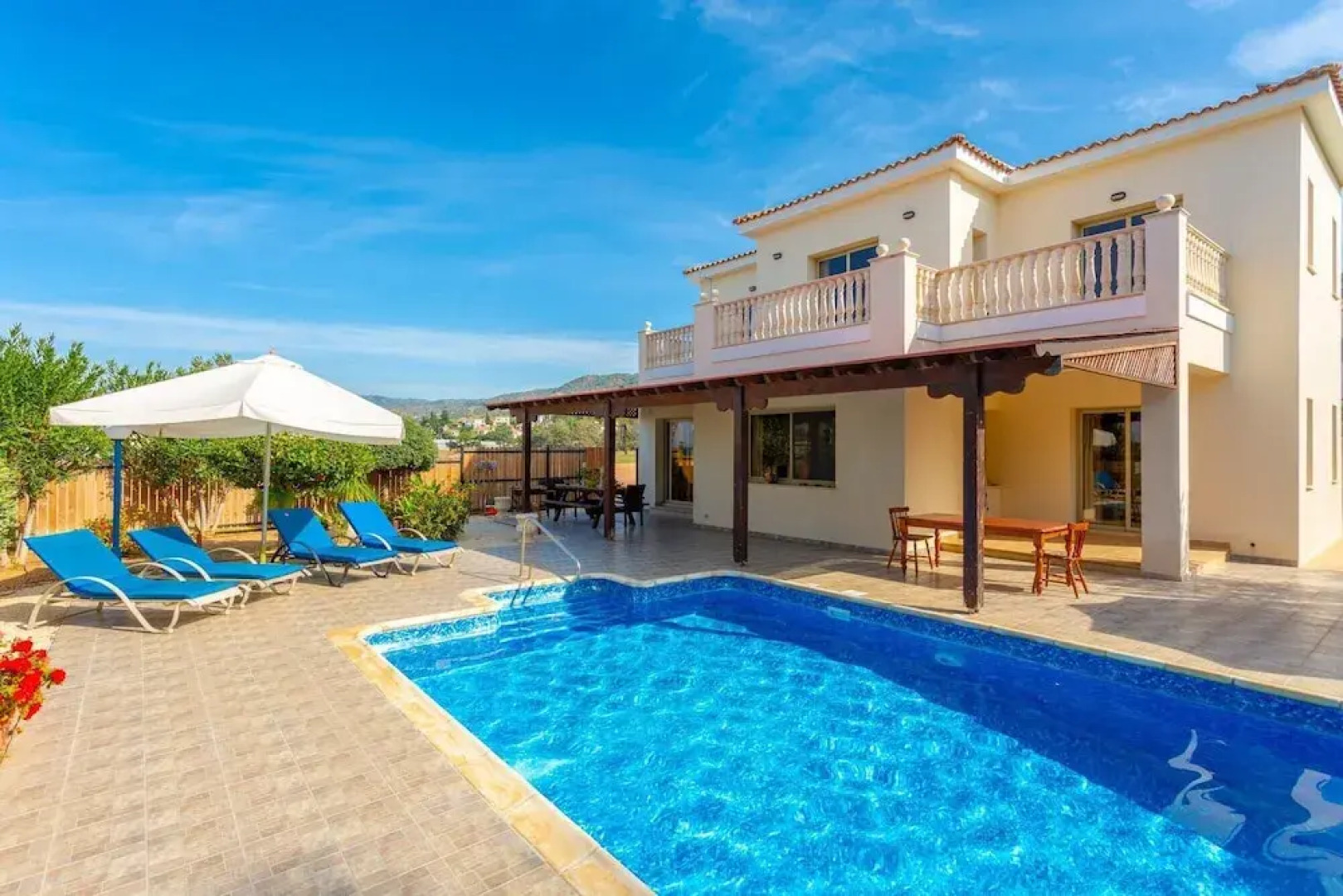 Villa Jan Lui Large Private Pool Walk to Beach Sea Views A C Wifi Eco-friendly - 3296