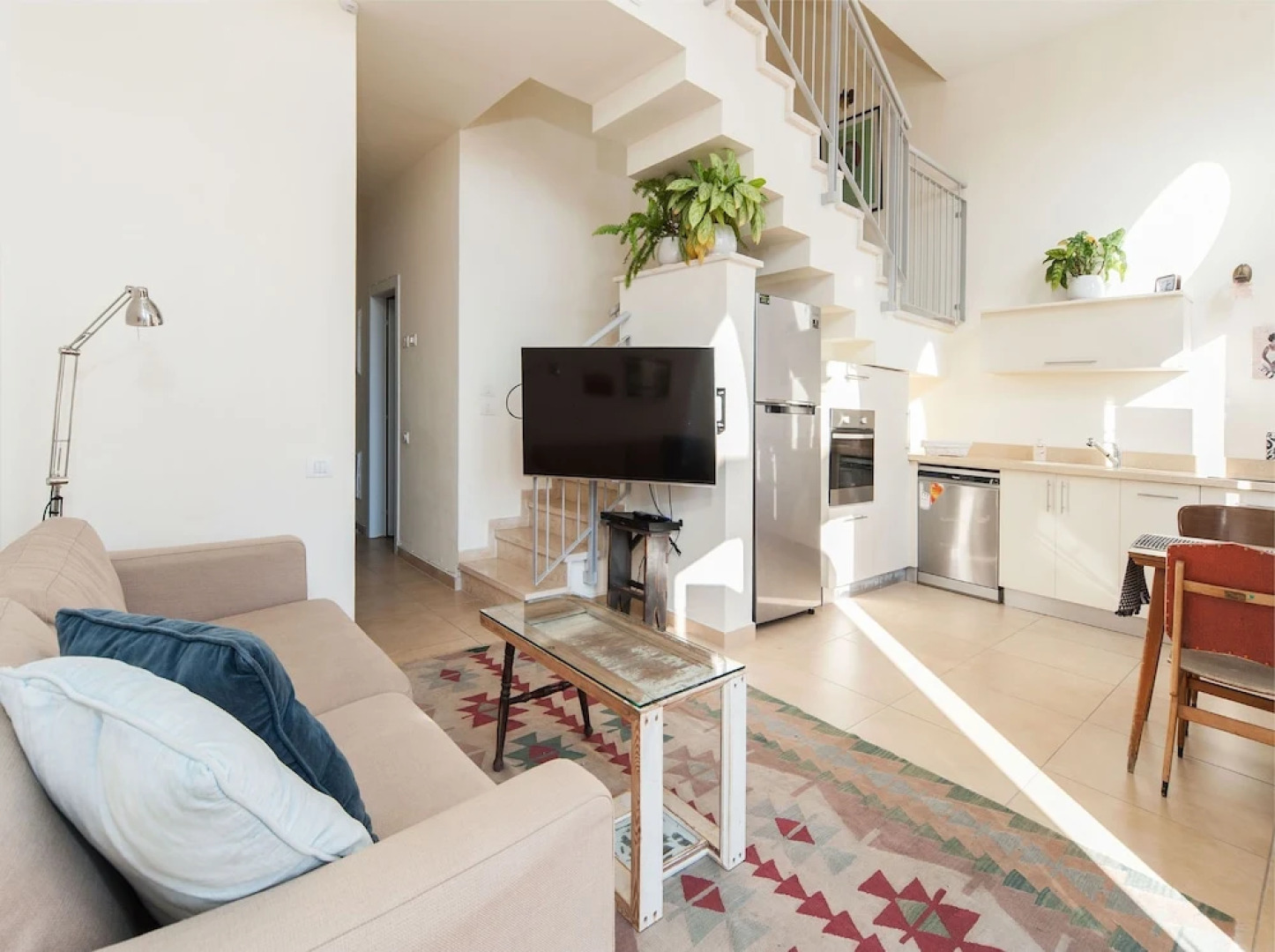 Sea N' Rent - Shimon HaTzadik 6/2