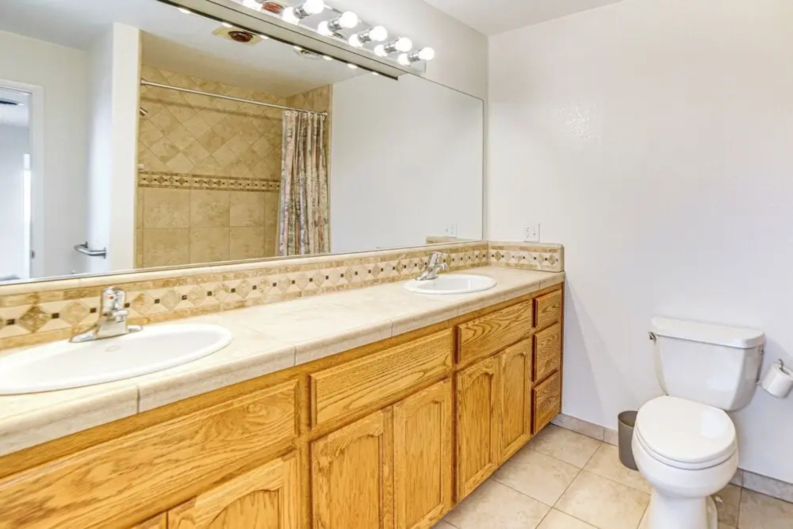 Steps to Clear Lake: Hot Tub Haven in Norcal!