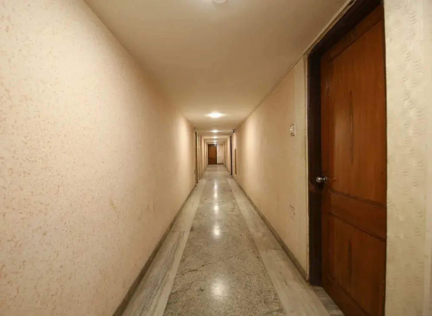 OYO 10606 Hotel Shriradha Civic Centre