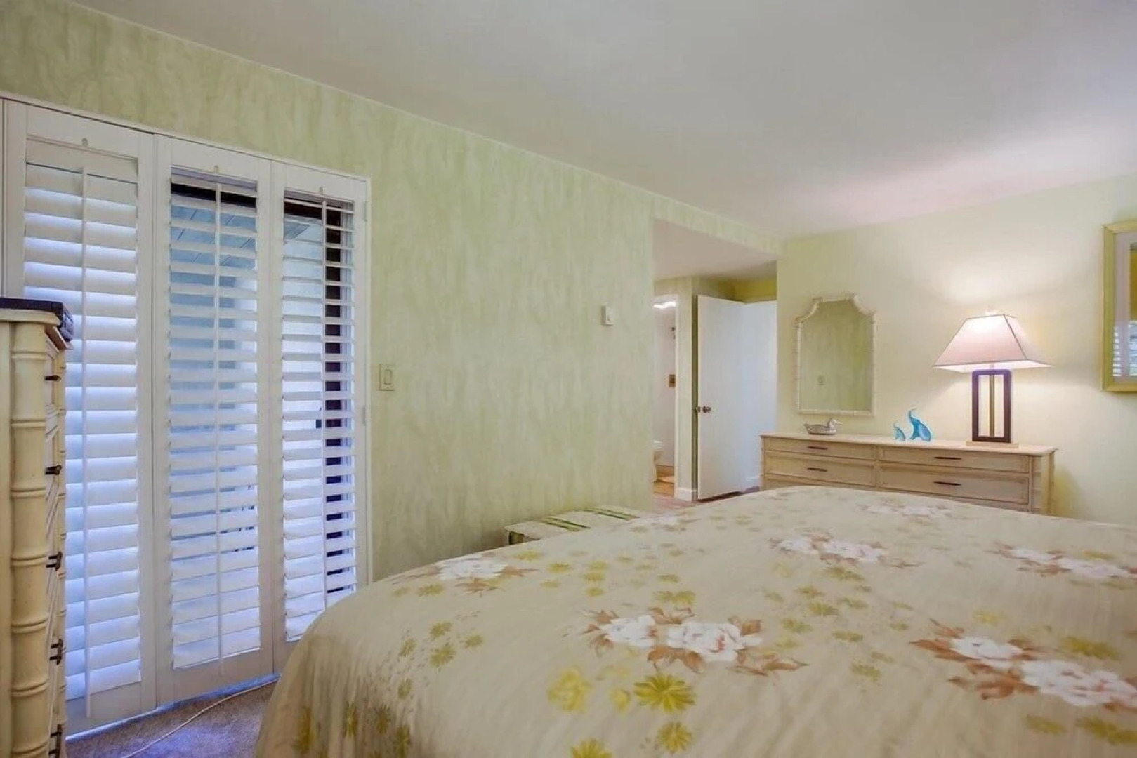 Family Friendly Nautical-themed Condo With Oceanfront Patio Ss121 by Redawning