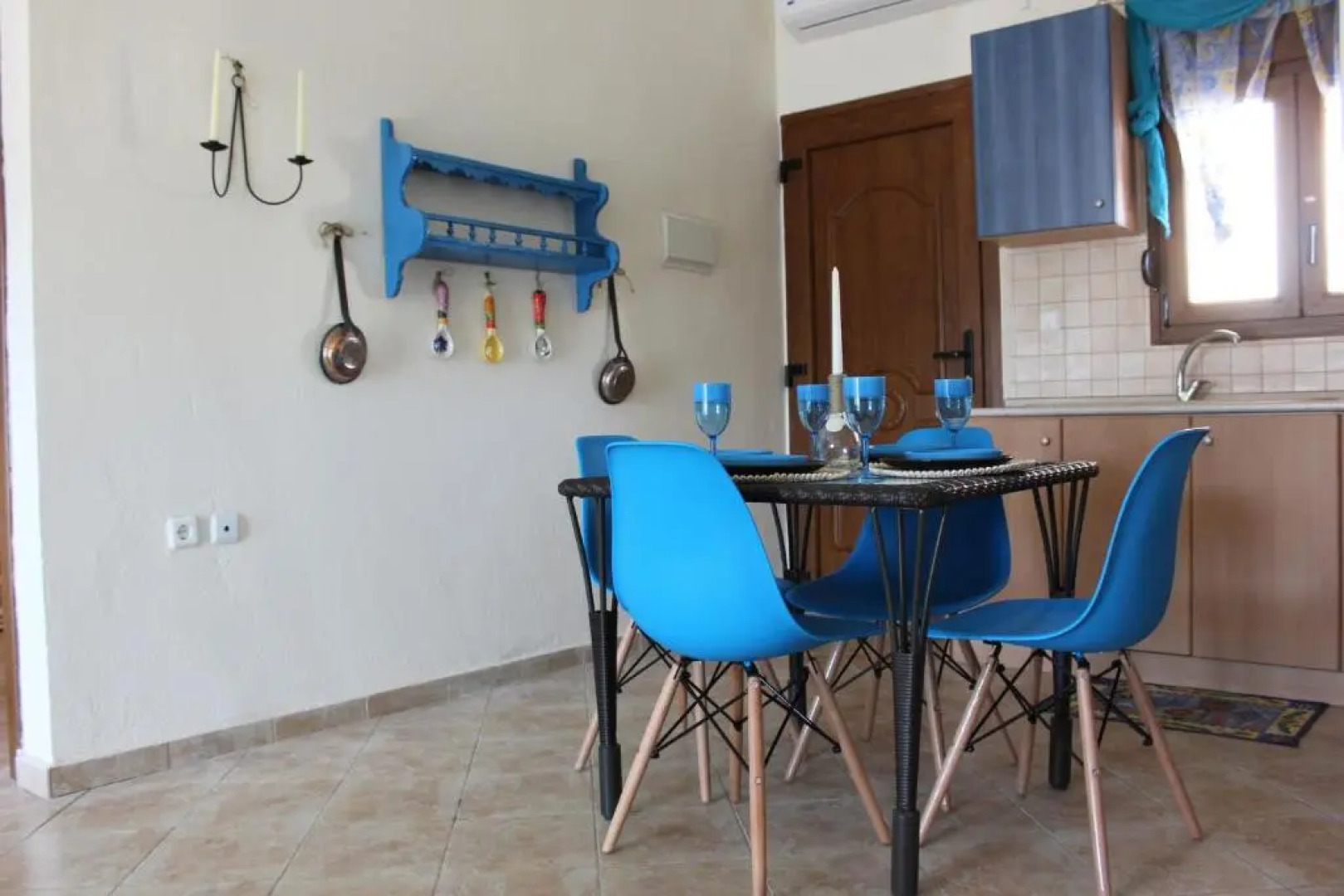 Siviri Apartment in Blu