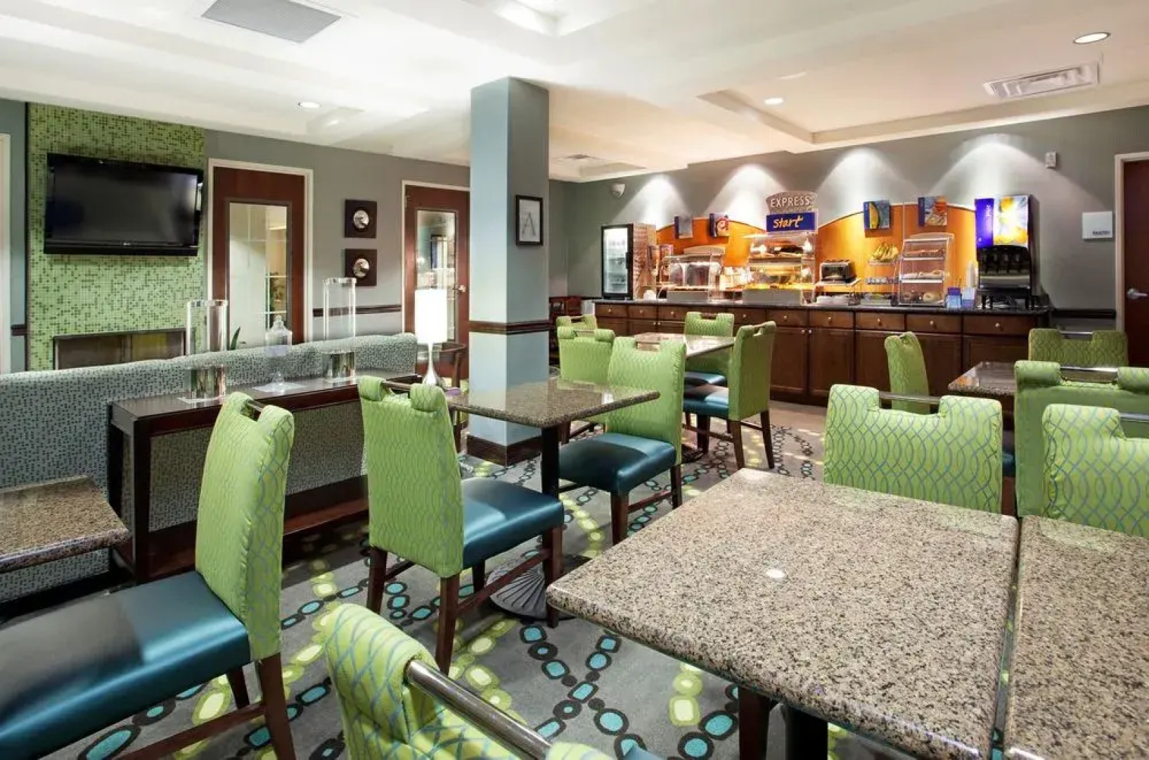 Holiday Inn Express And Suites Picayune
