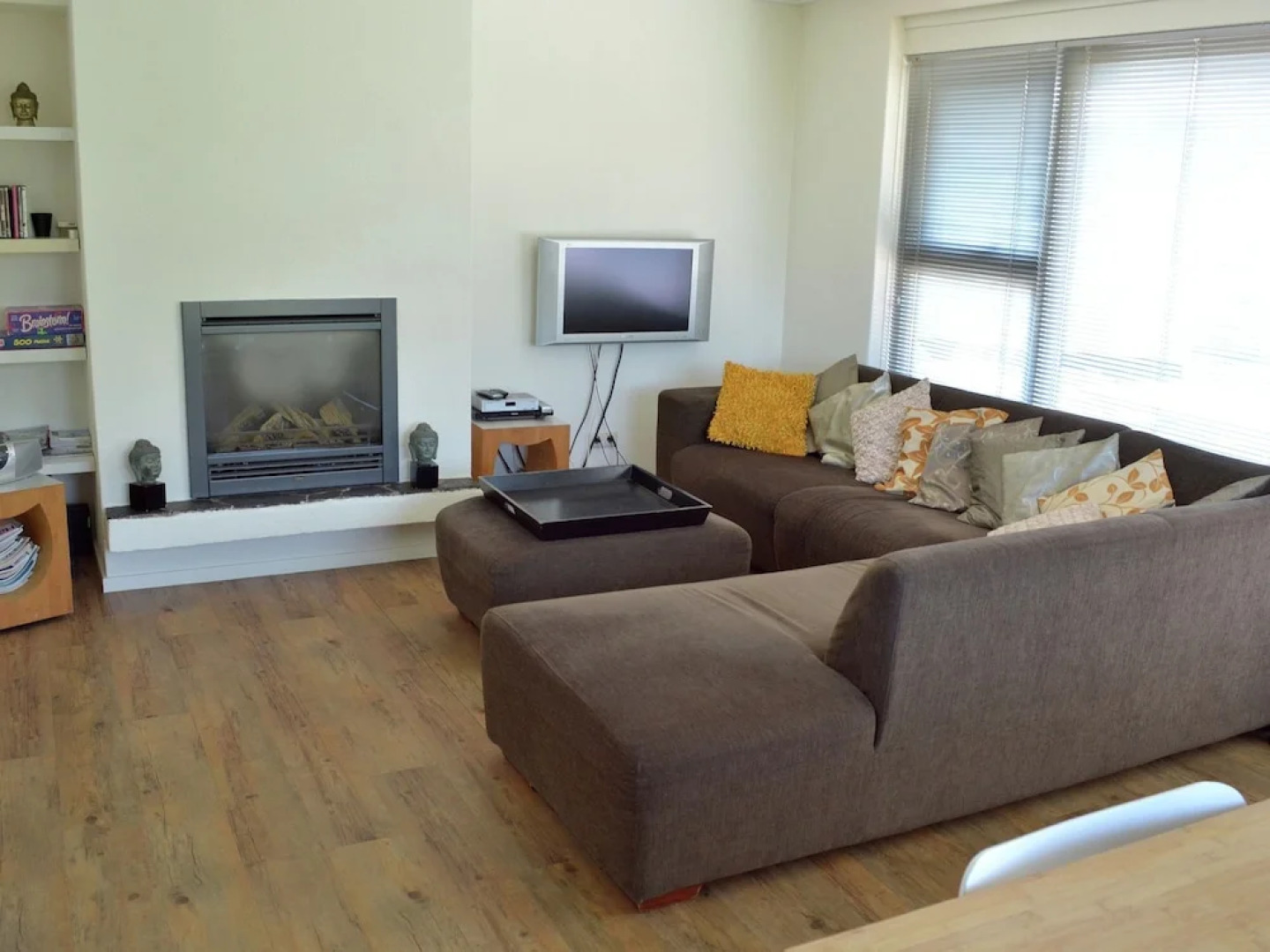 Sunlit Villa with Sauna in Nes