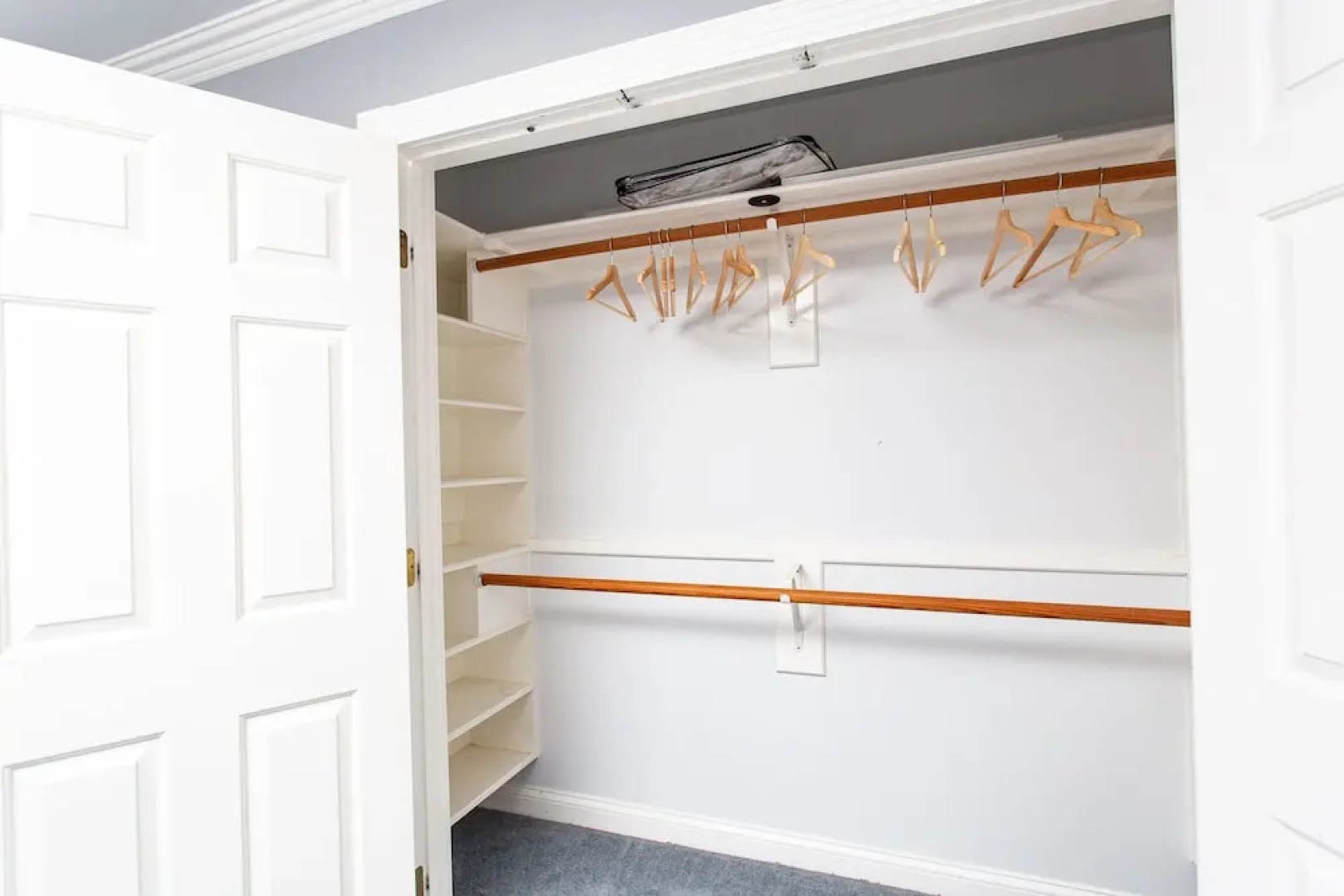 1369 Brentwood Maple - 2 Br Apts