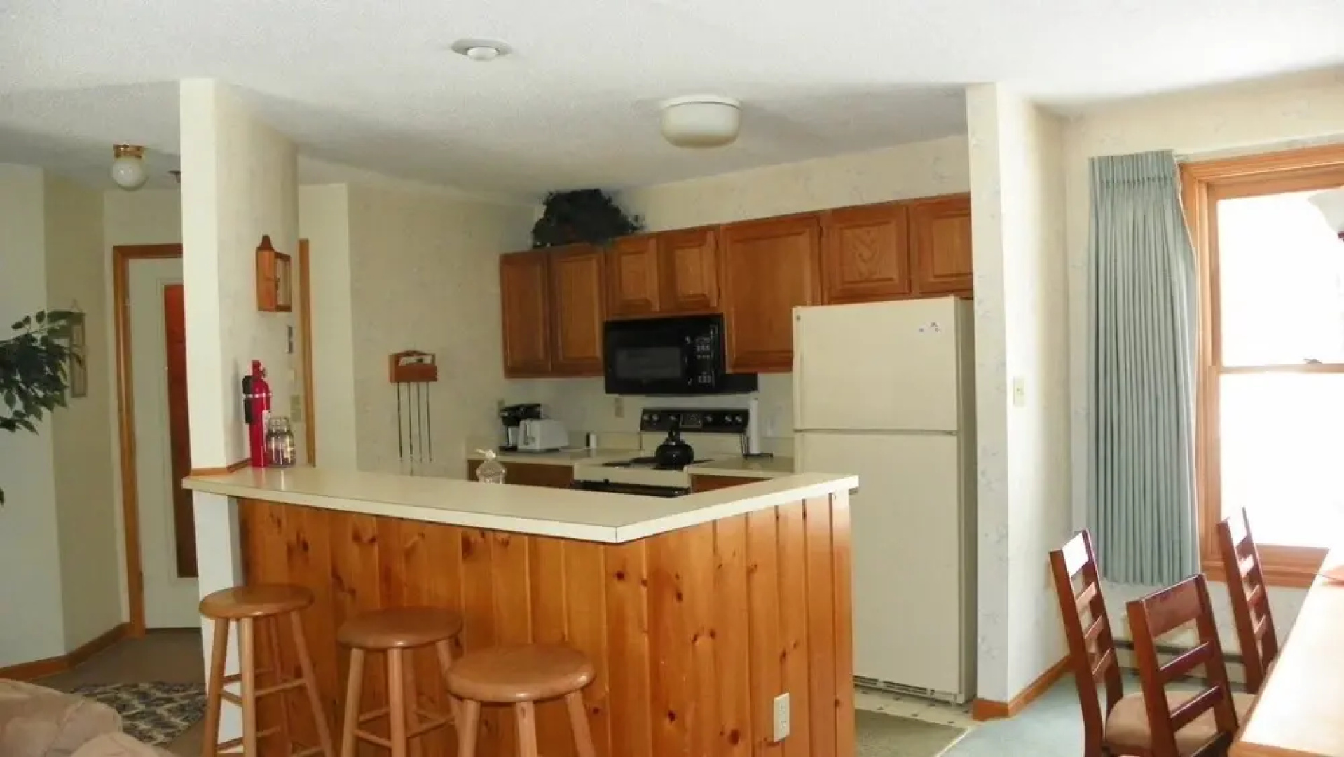 Pet Friendly Deer Park Riverfront Condo Sleeping 8 - Dp246w