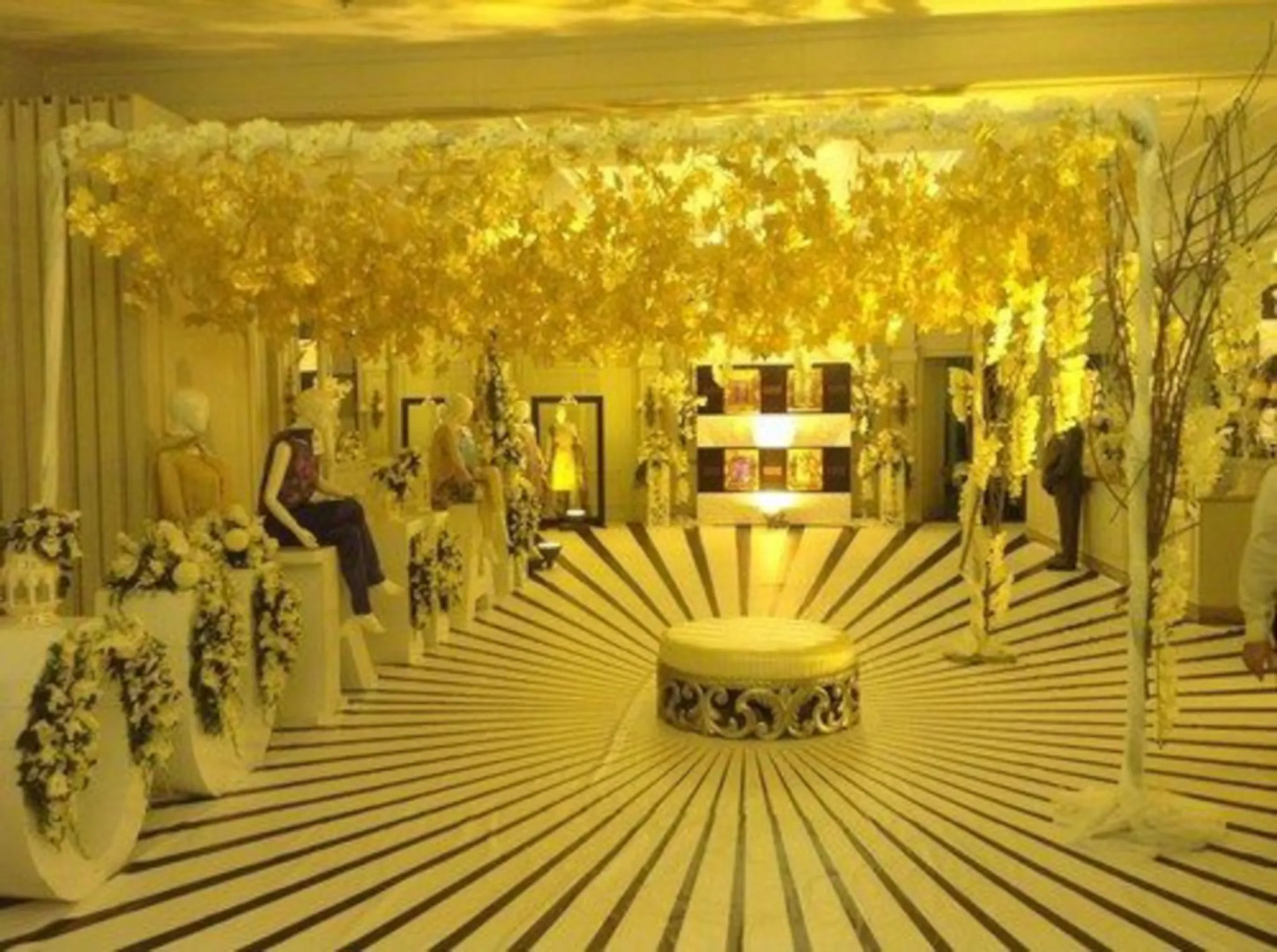 The Nishat Hotel Gulberg