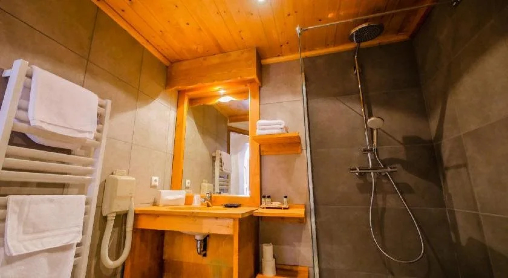 Le Mérilys Hotel & Spa