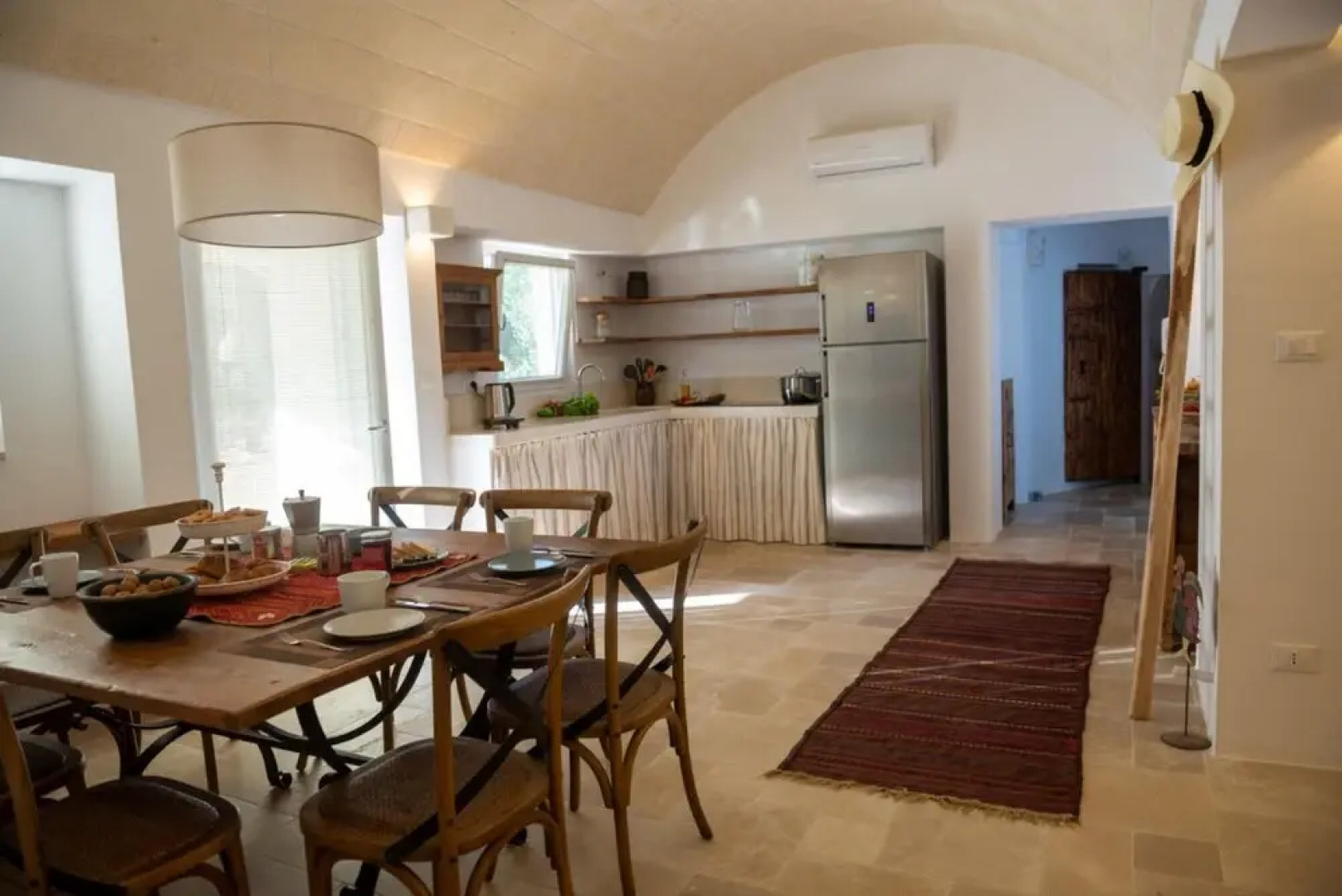 Traditional Trullo la Specchia