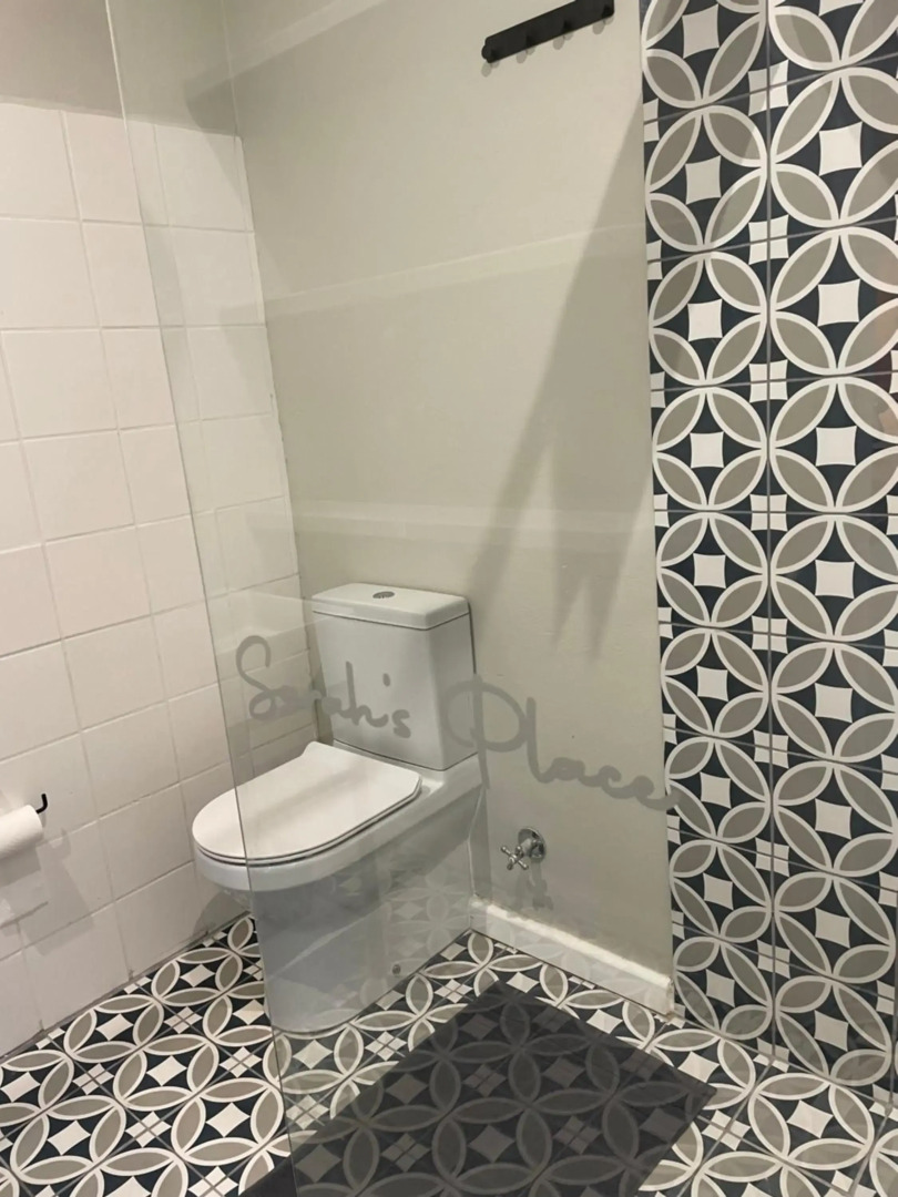 Sarah's Place- Manor House