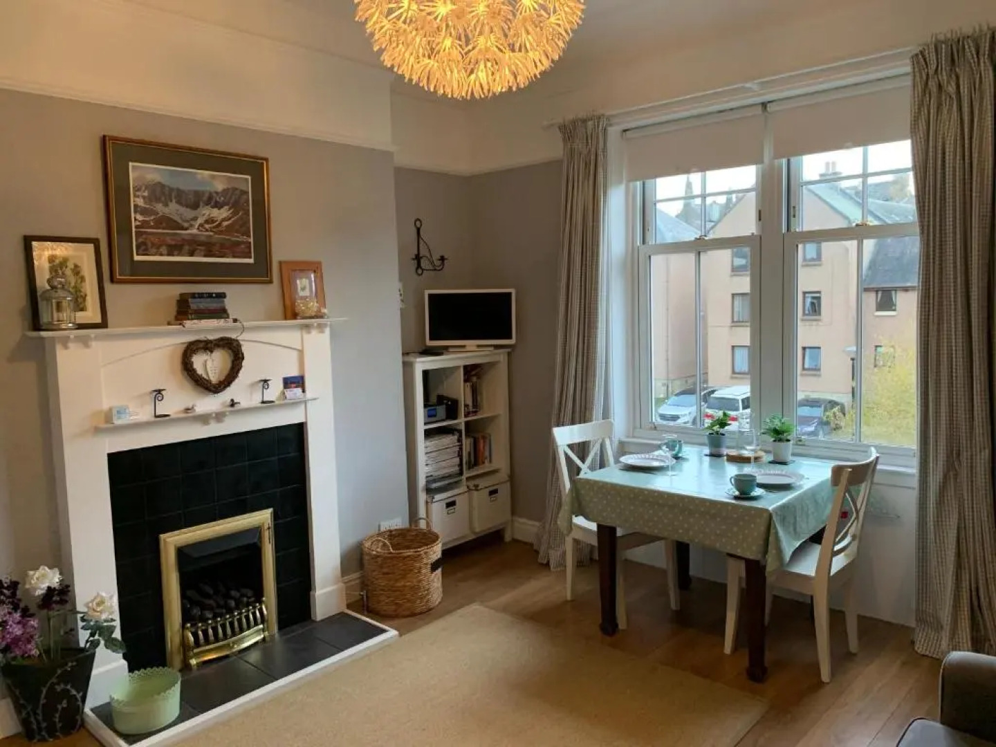 Peebles Cottage Apartment with River View and Bike Store