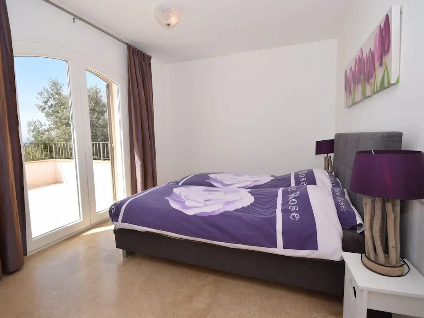 Beautiful Villa With Fantastic View and Infinity Pool Near Santa Cristina D'aro