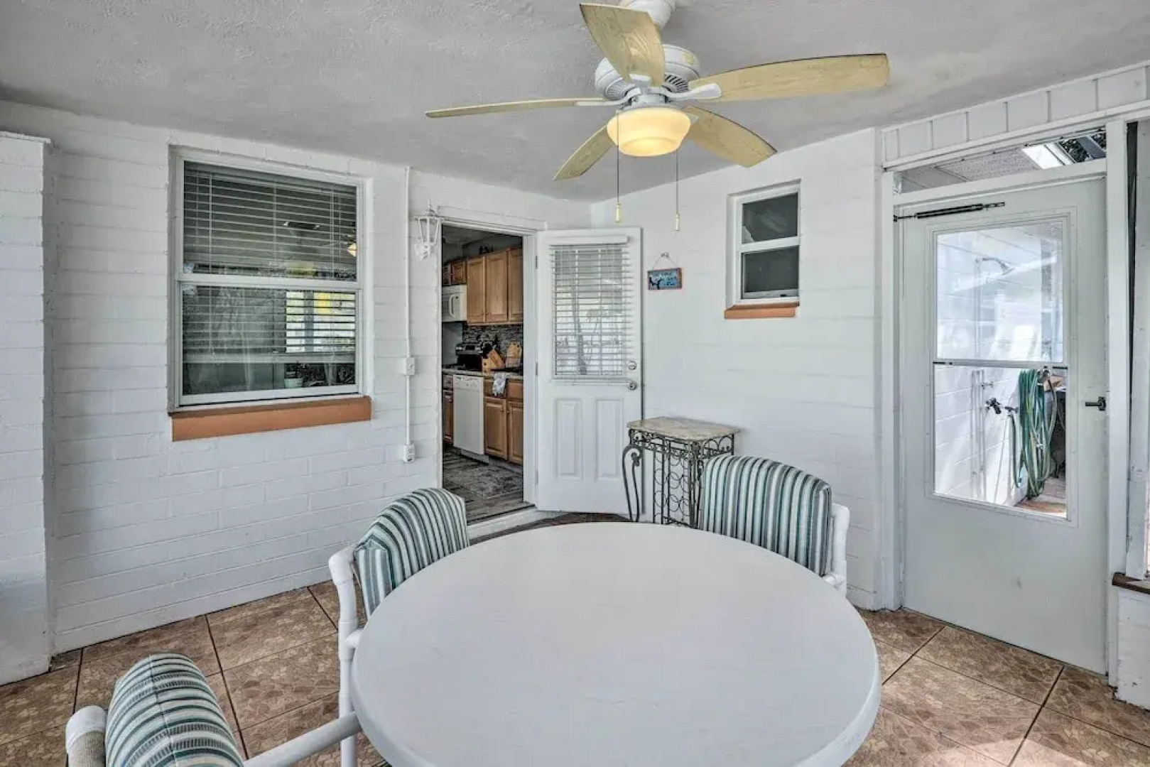 Ormond Beach Home w/ Screened Porch, Walk to Shore