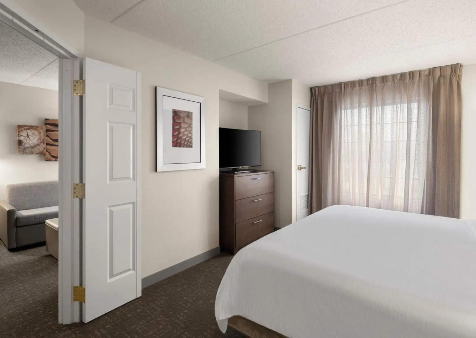 Staybridge Suites Indianapolis-Airport by IHG