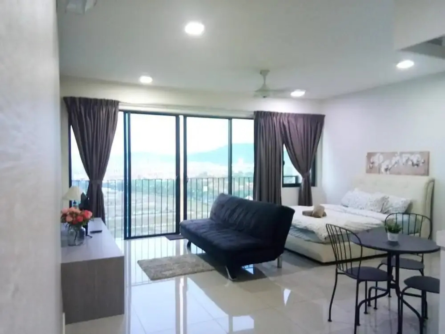 Meet2Stay Guesthouse