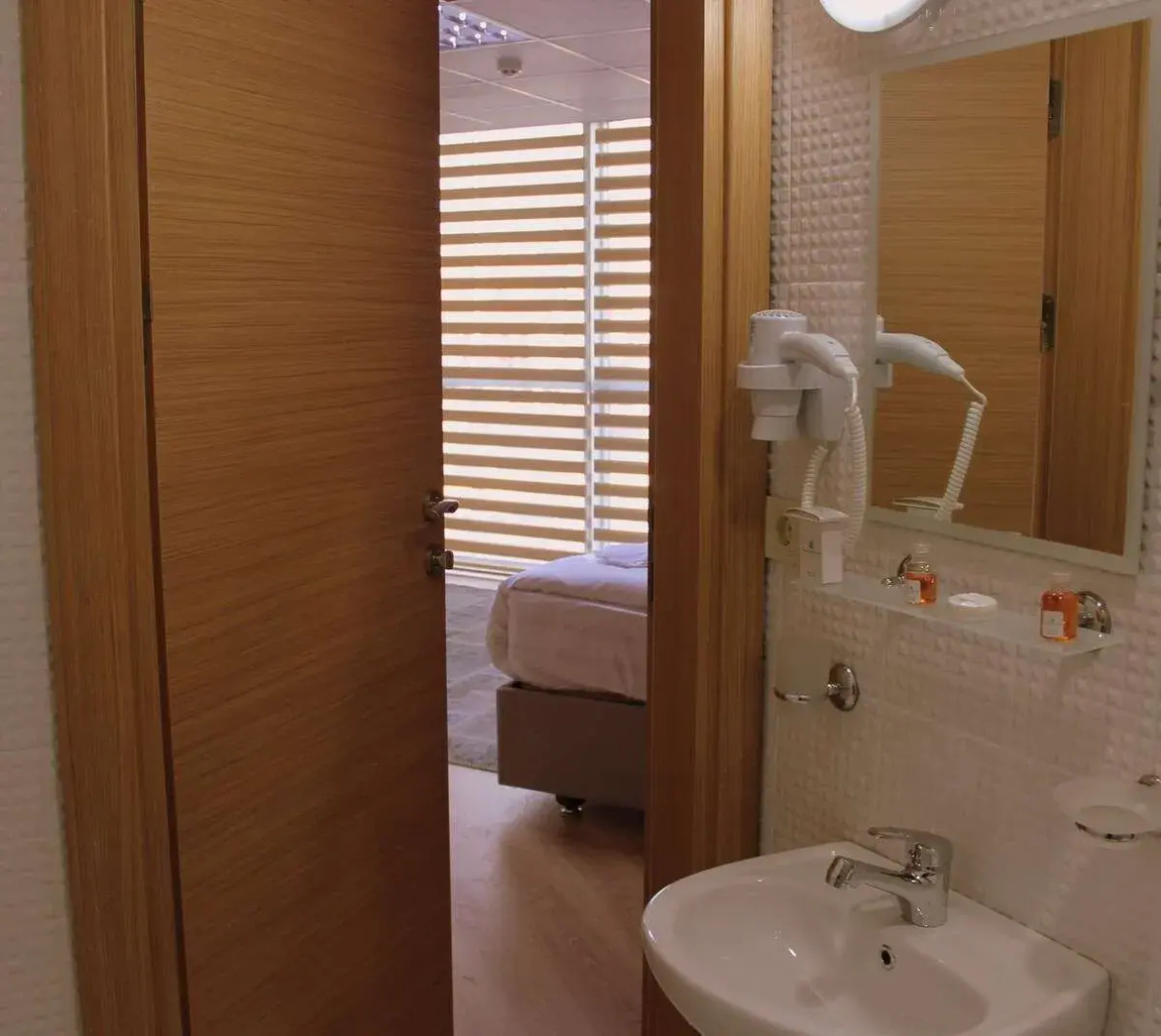 Avcilar Emre Hotel