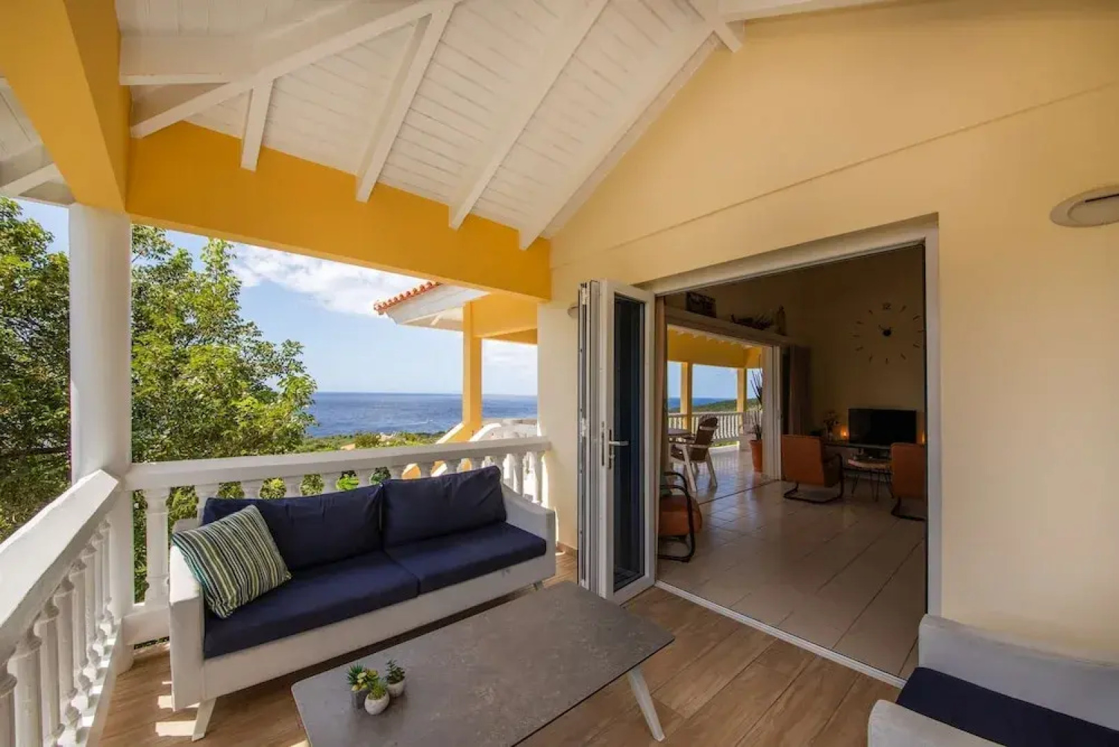 Tropical Twilight Haven Unwind in Style