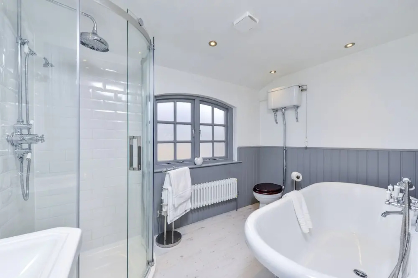 Scotgate House by Vose Nights