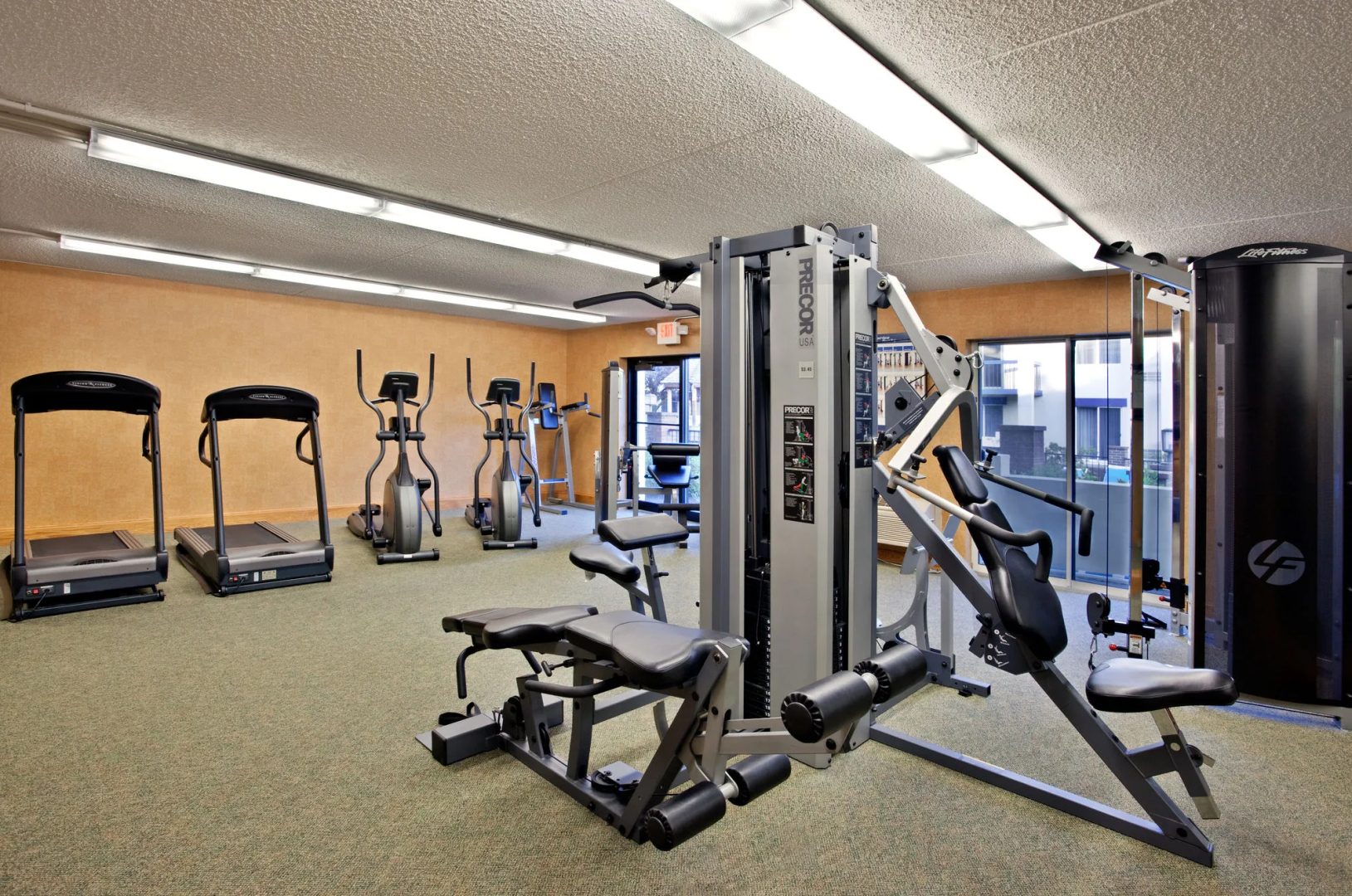 Holiday Inn Express Hotel & Suites Pittsburgh Airport by IHG