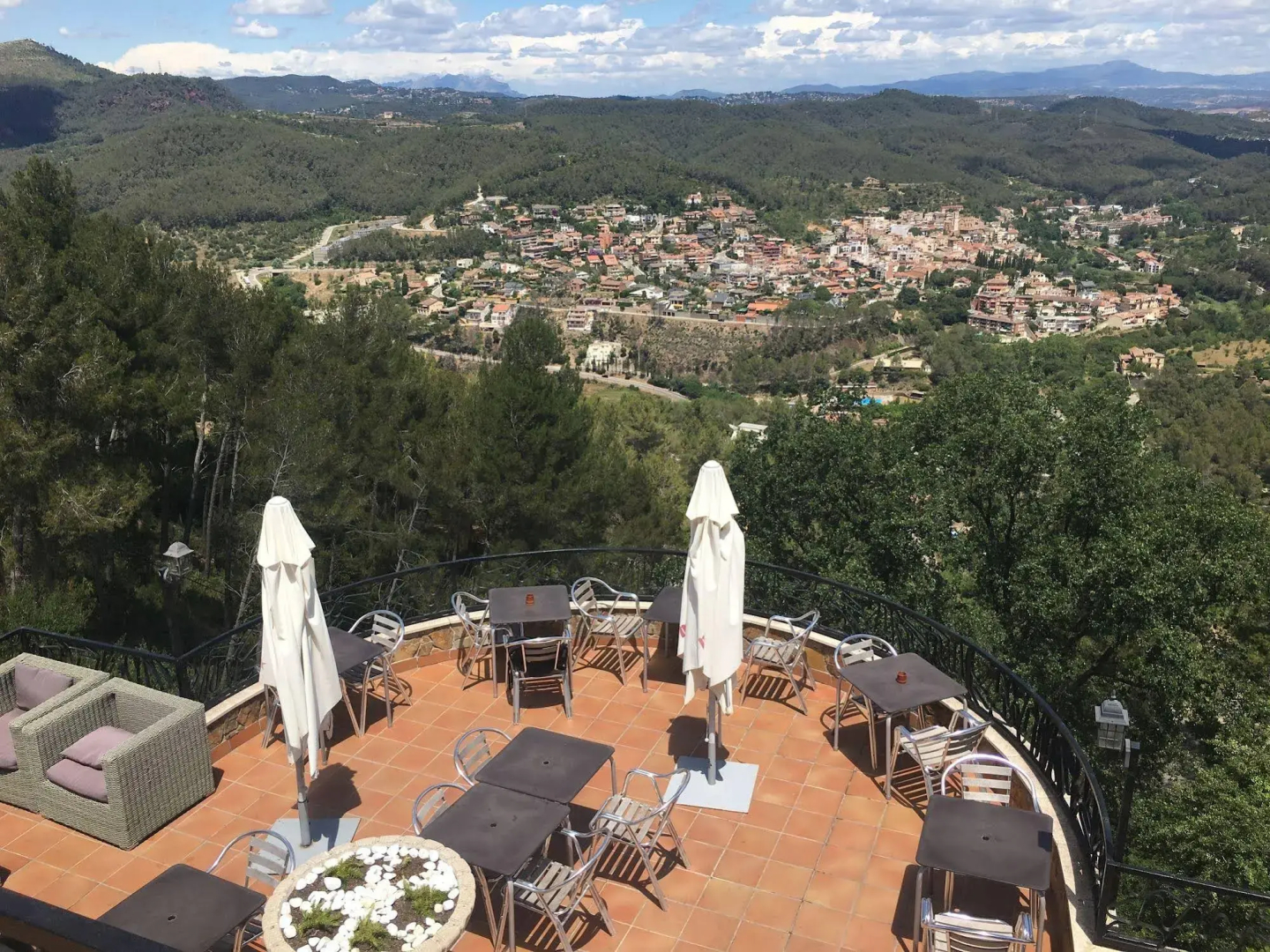 Отель El Petit Mirador