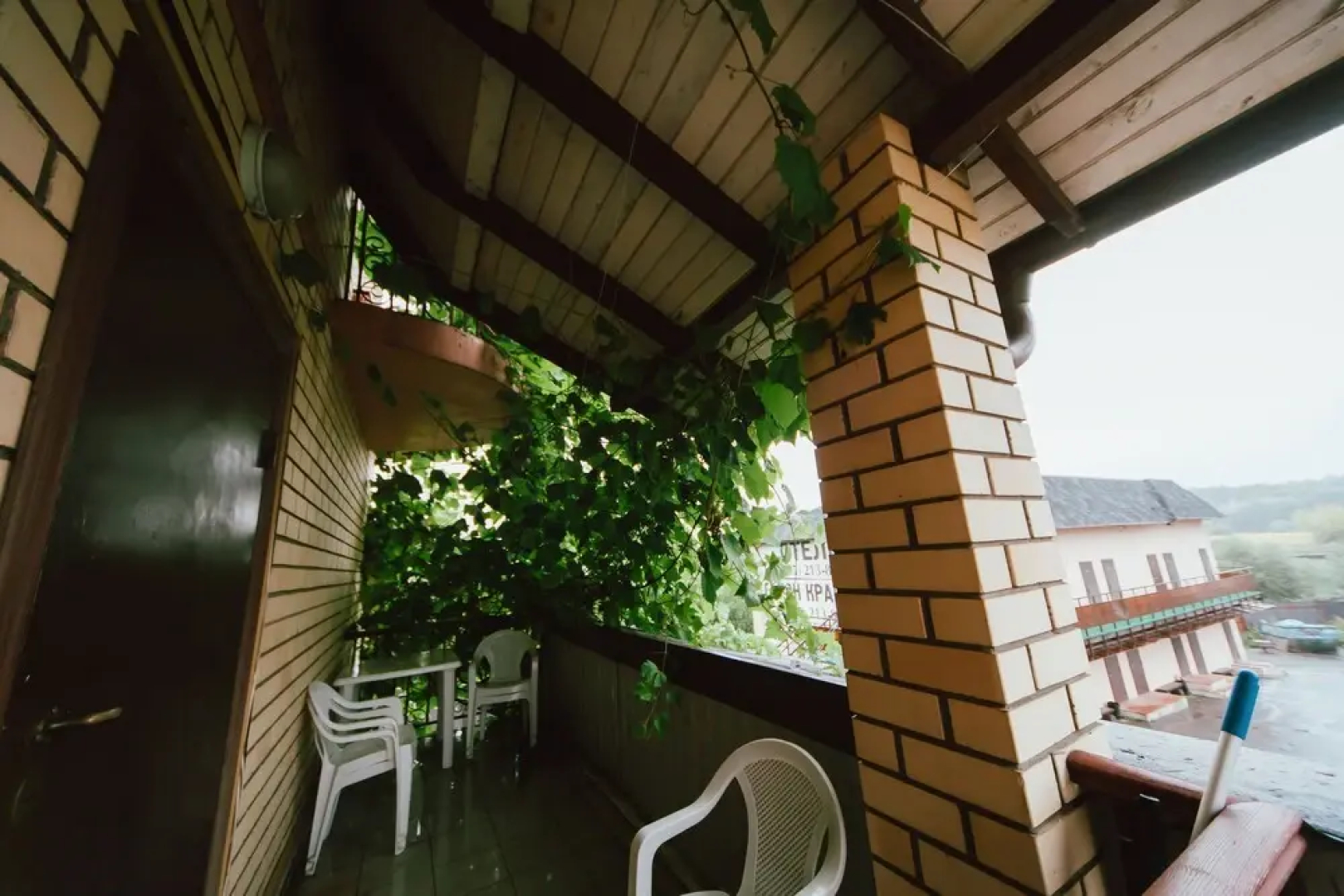 AnRi Hotel