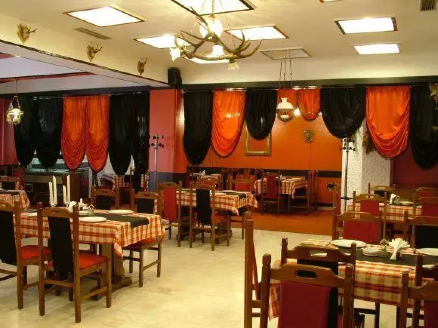 Hotel Coroana de Aur