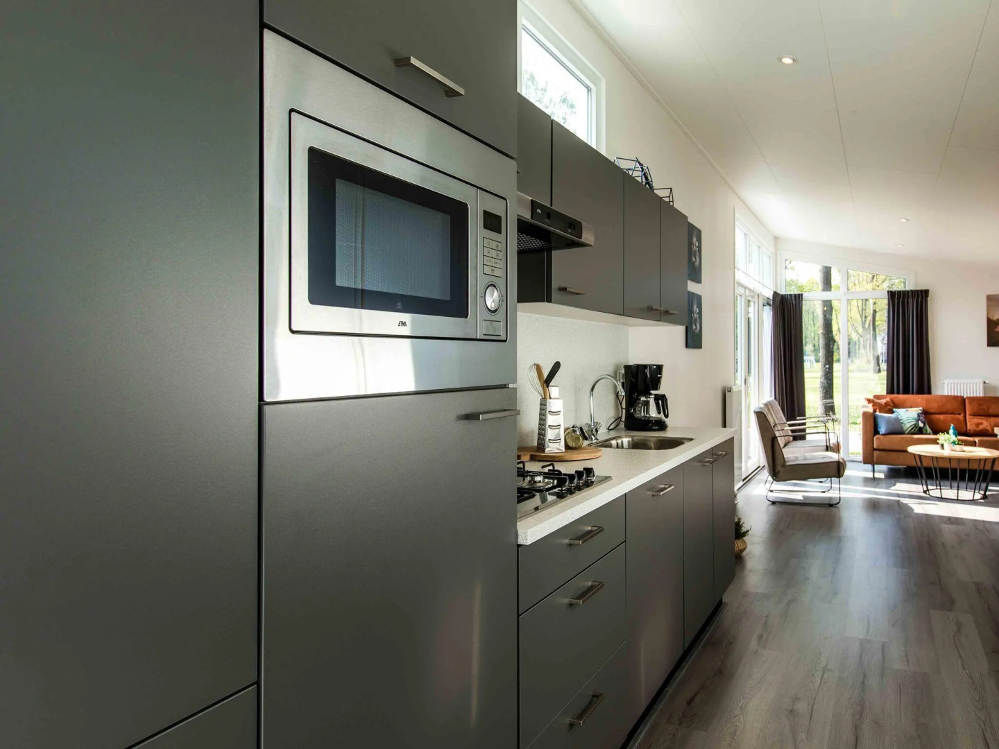Modern chalet with a dishwasher, located in Park De Veluwe