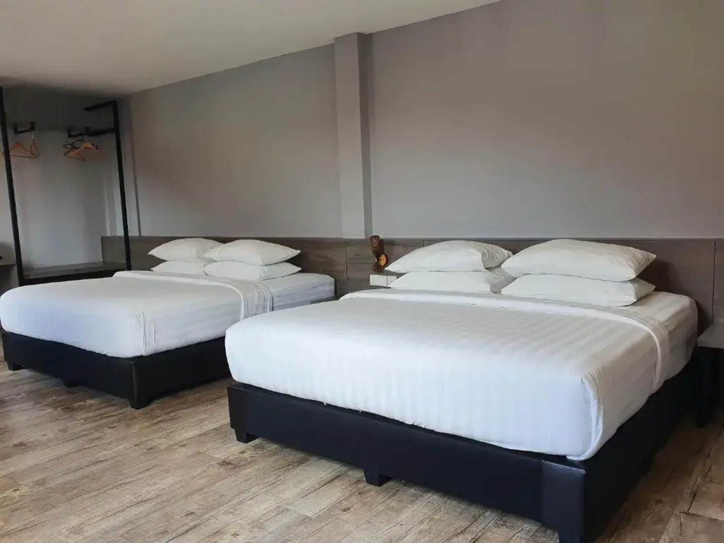 See Foo Hotel