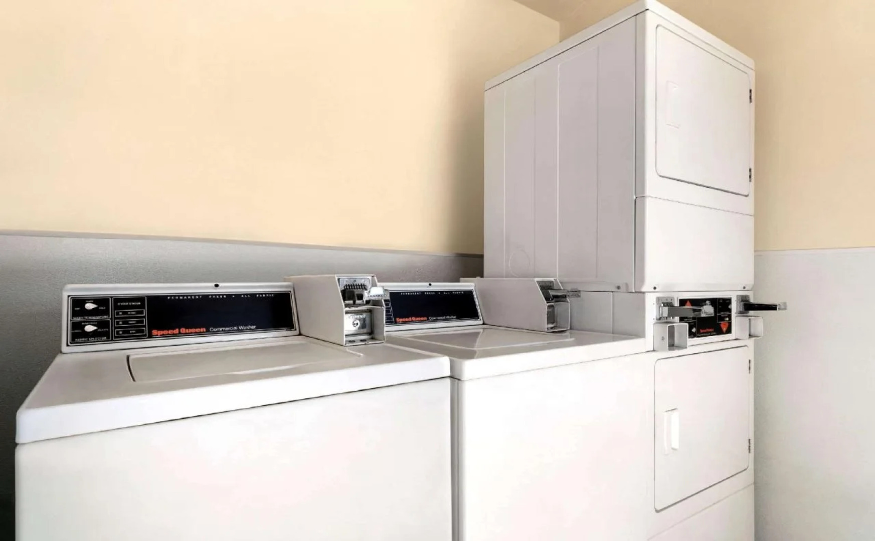 Howard Johnson San Diego State University Area