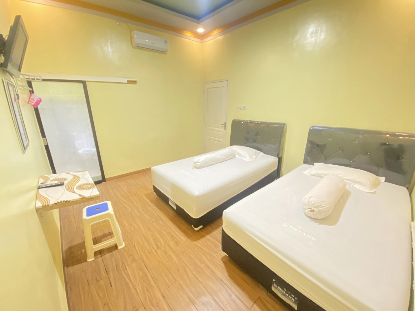 Homestay RN near Taman Bambu Runcing Polewali