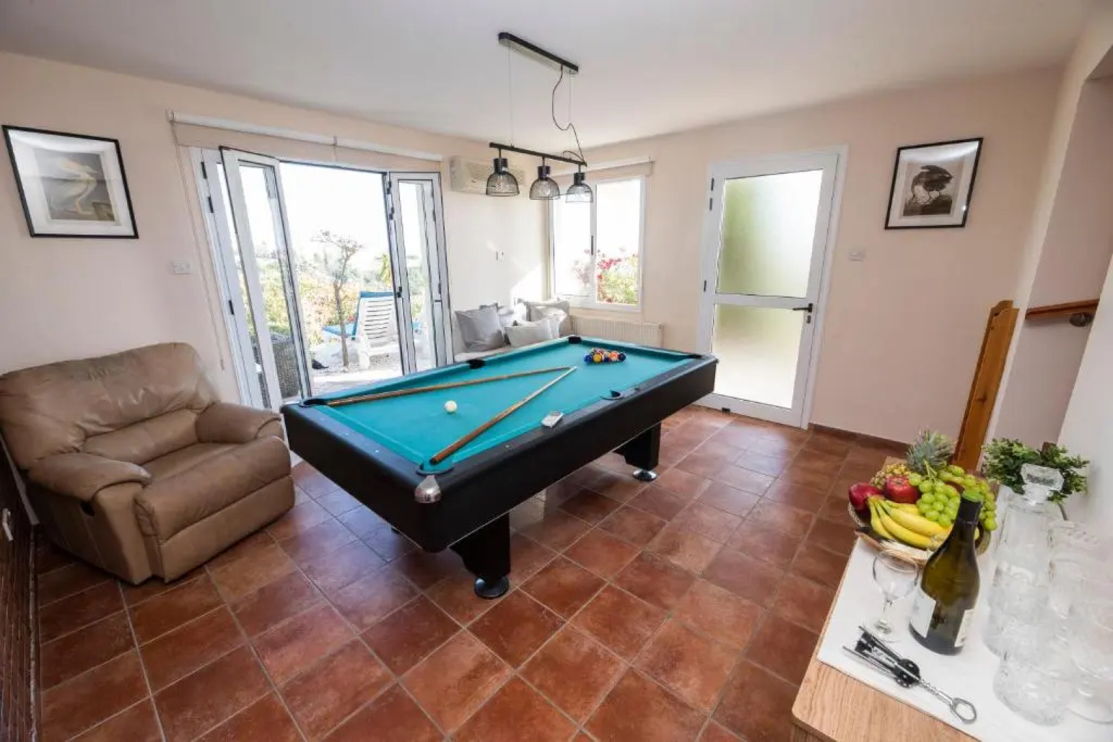 5 bed Villa in Tala, Pool & Panoramic Sea view