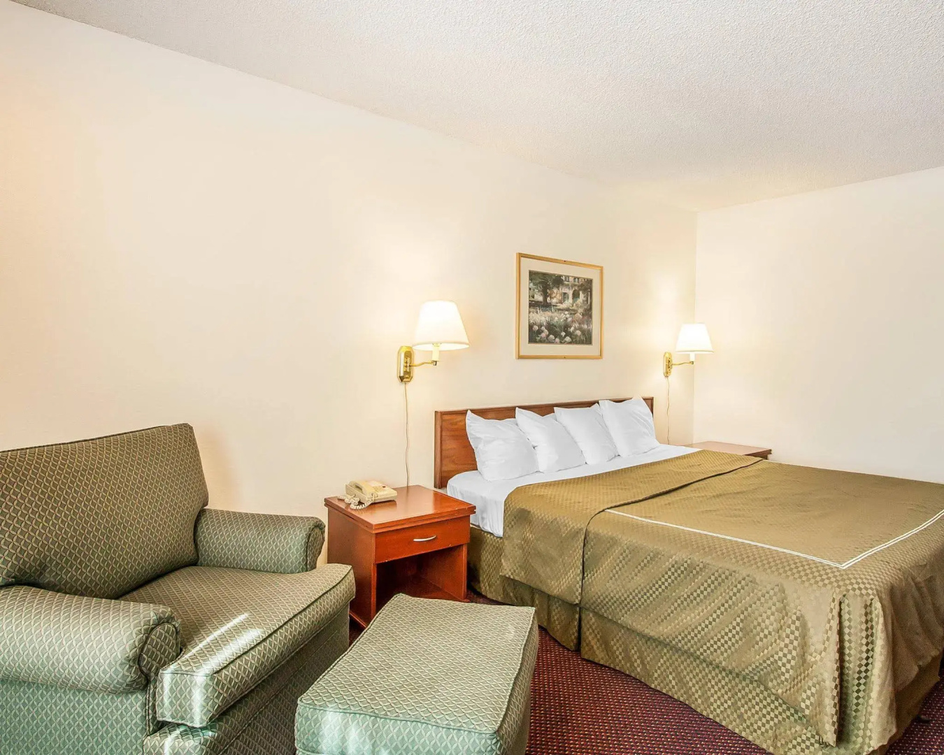 Rodeway Inn & Suites Portland West - Beaverton