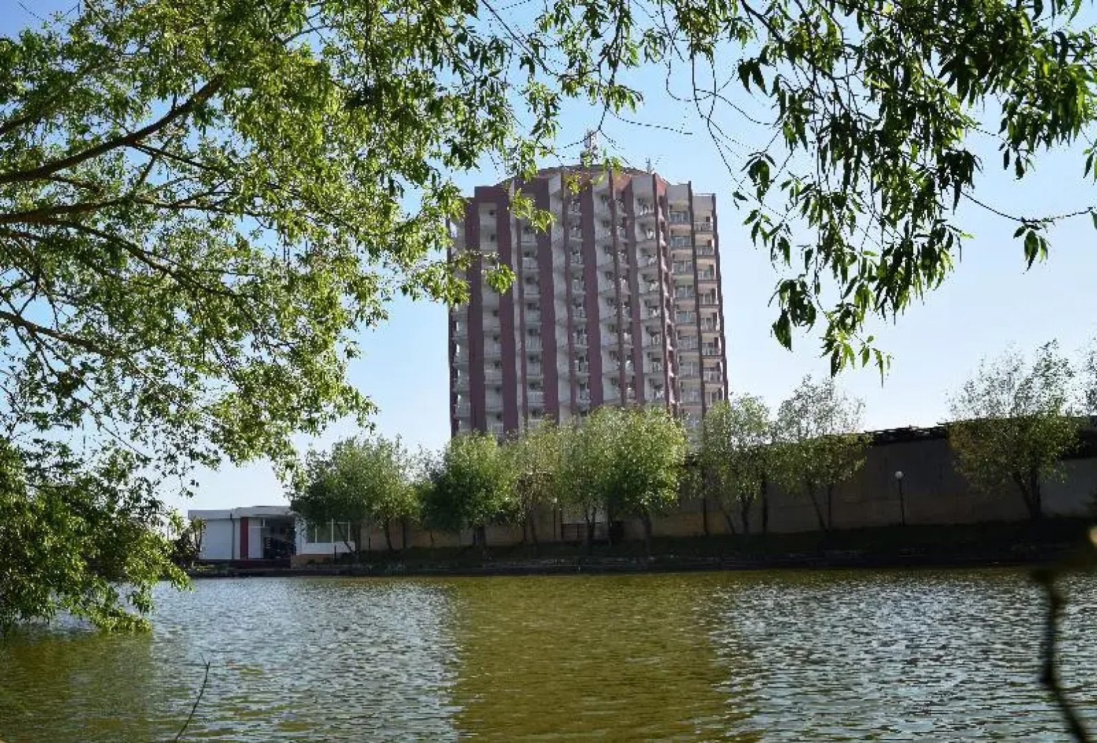 Complex Hotelier Vulturul