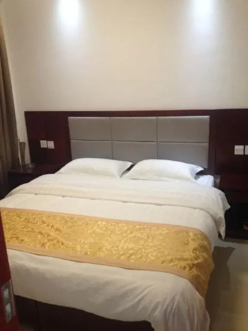 Mount Jiuhua Yijialou Hotel