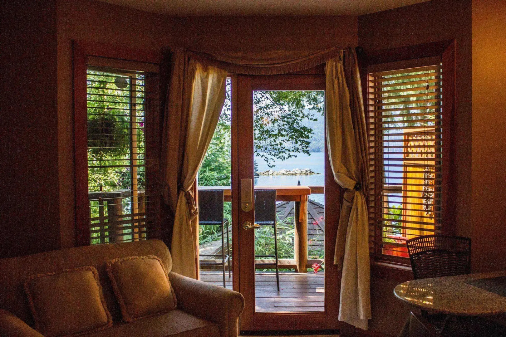 Tranquility Bay Waterfront Inn