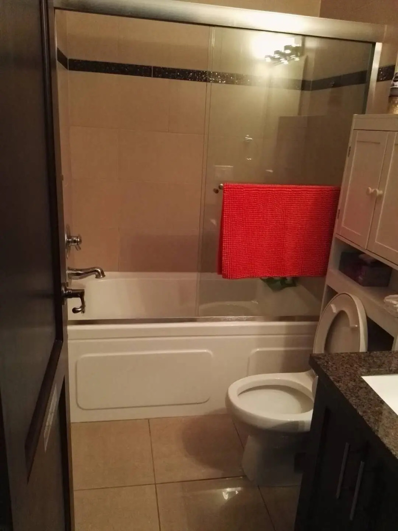 Sunny Island by White Rock B&B