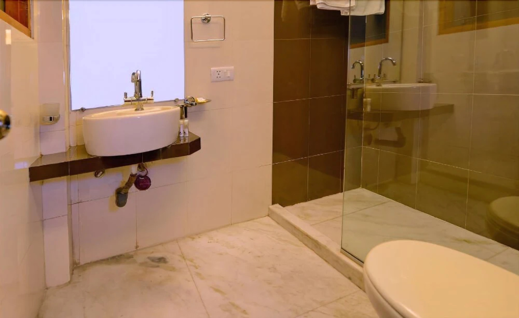 Royal Khazir Boutique