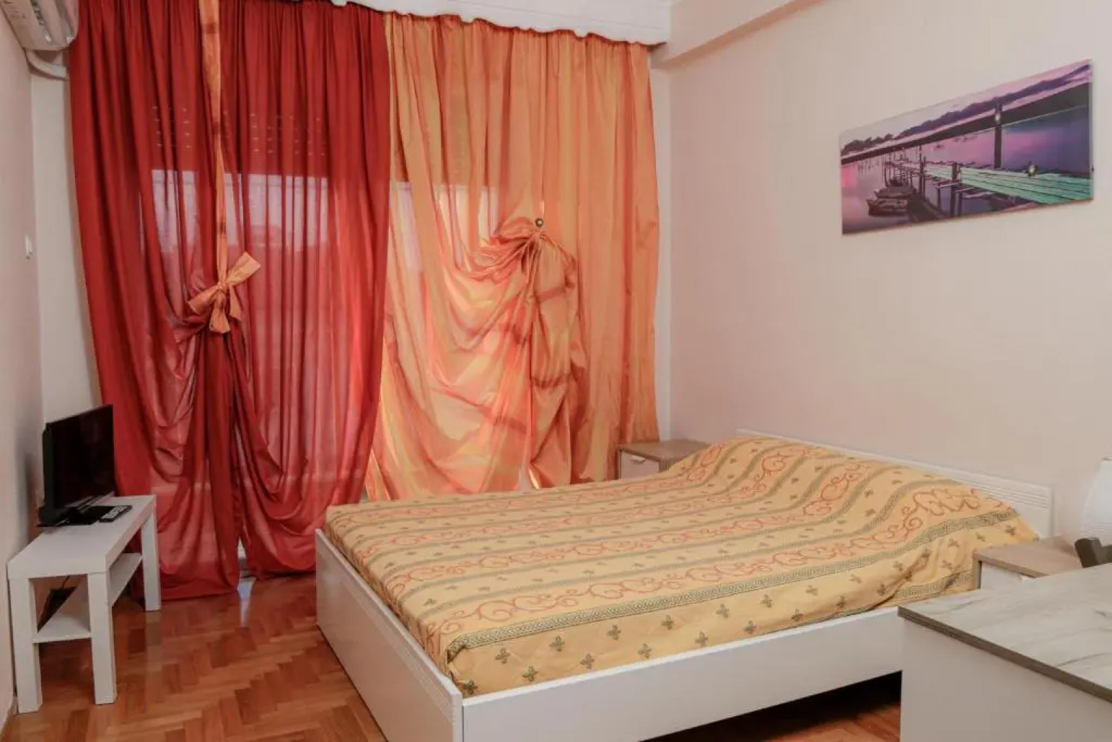 Del Mar Apartments II